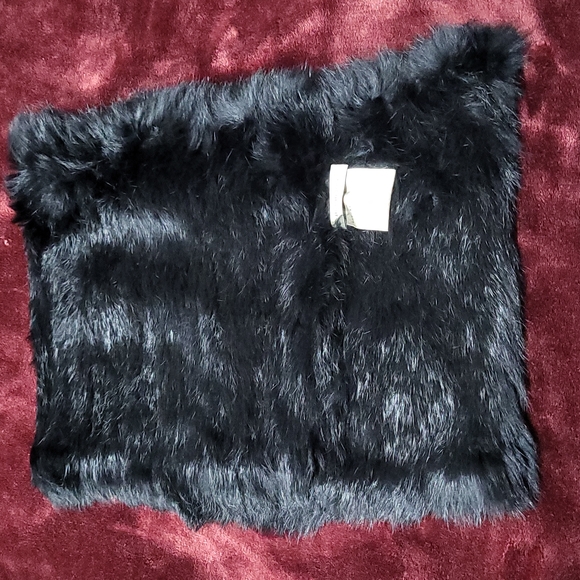 Burberry 100% real rabbit fur trim - Picture 3 of 4